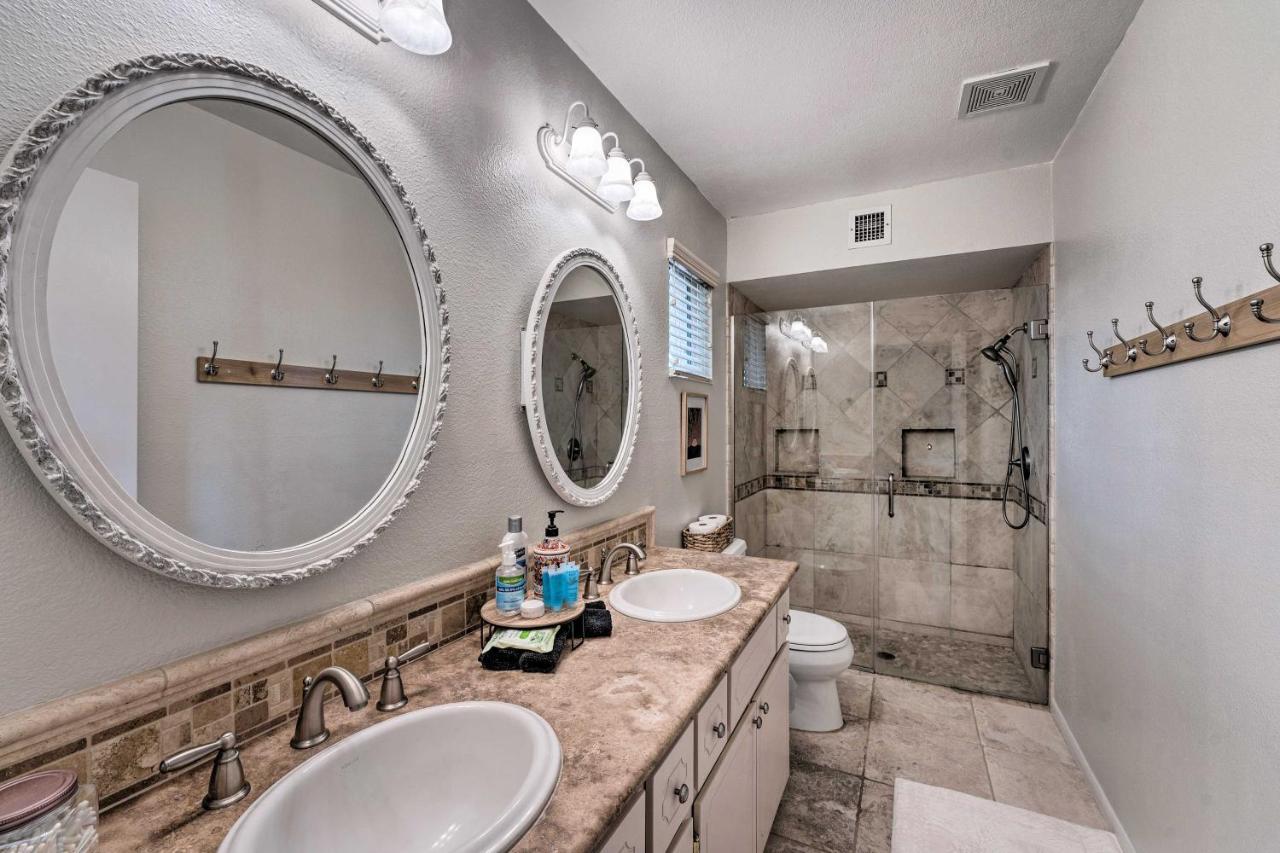 Pet-friendly Havasu Retreat With Pool! Hébergement de vacances
